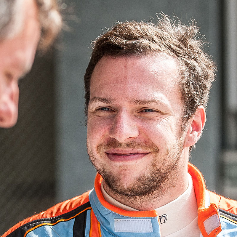 Daniel Keilwitz im Rennoverall – FIA GT3 Europameister und ADAC GT Masters Champion als ESC Instruktor