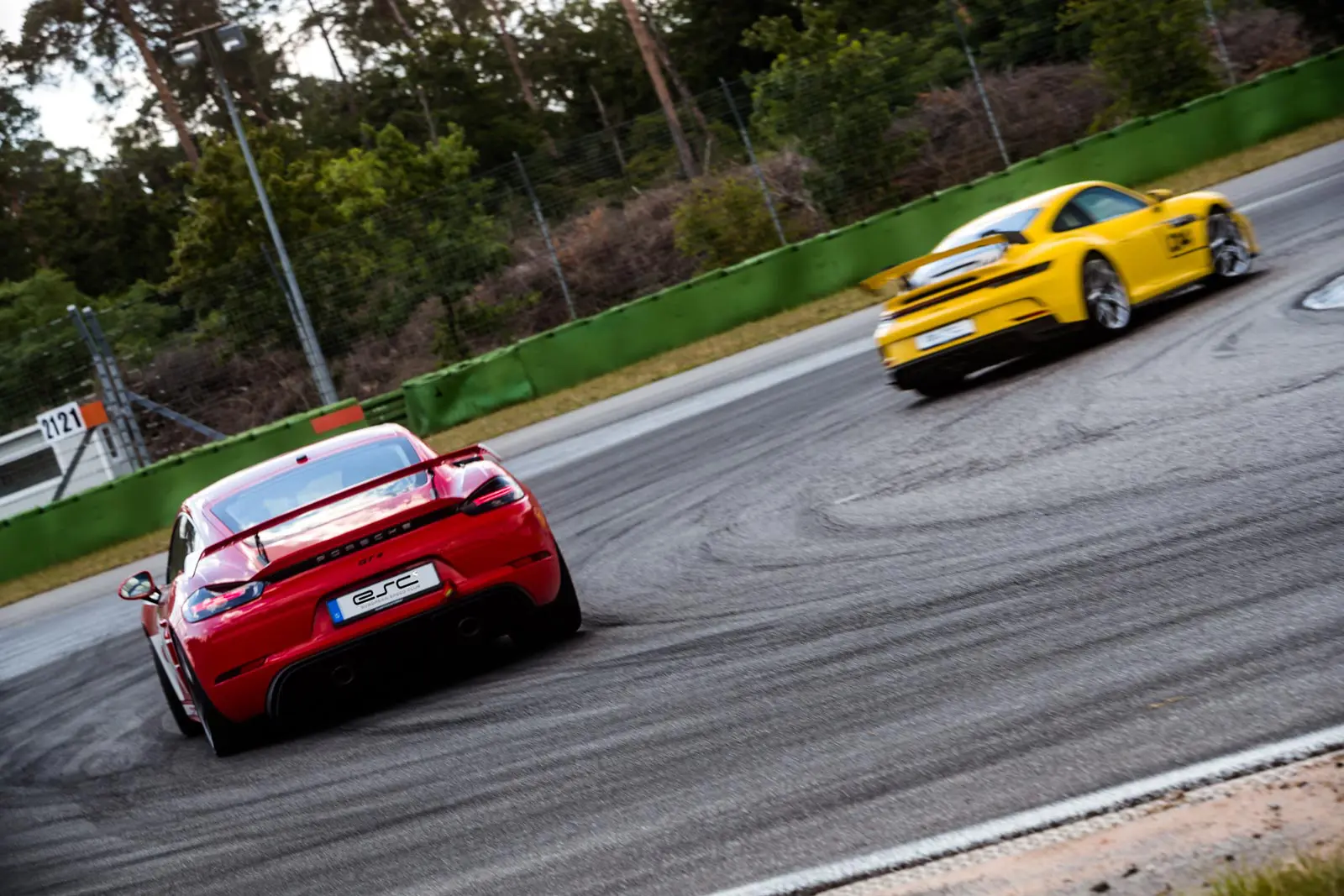 ESC Trackday Hockenheimring – Porsche Cayman GT4 und 911 auf der Strecke