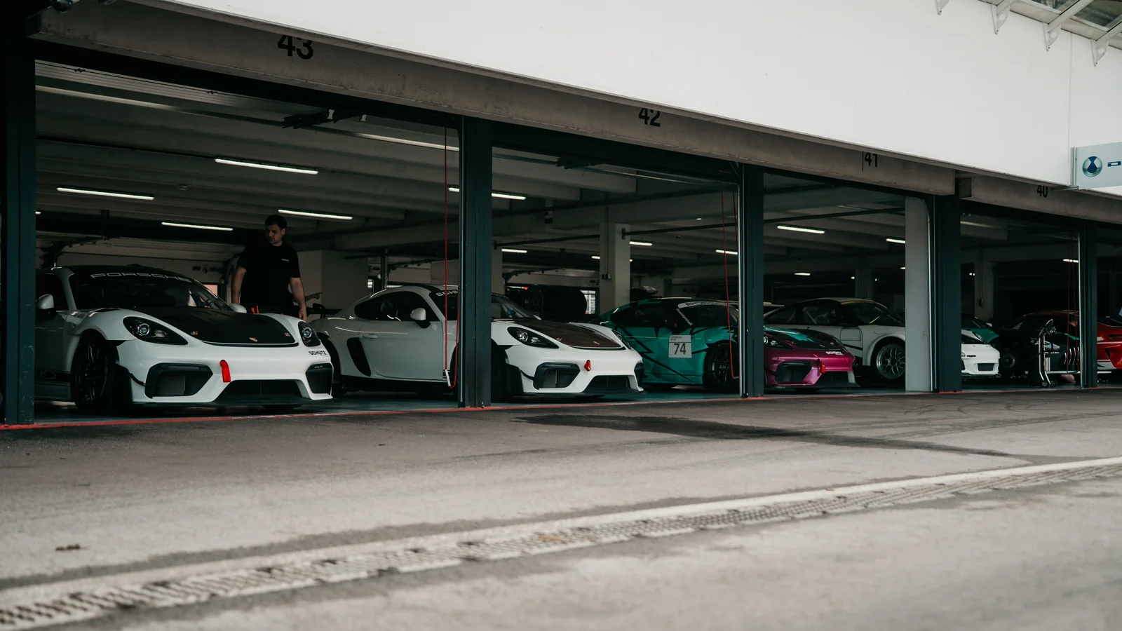 Porsche GT4 Clubsport in the garages of the Hockenheimring paddock