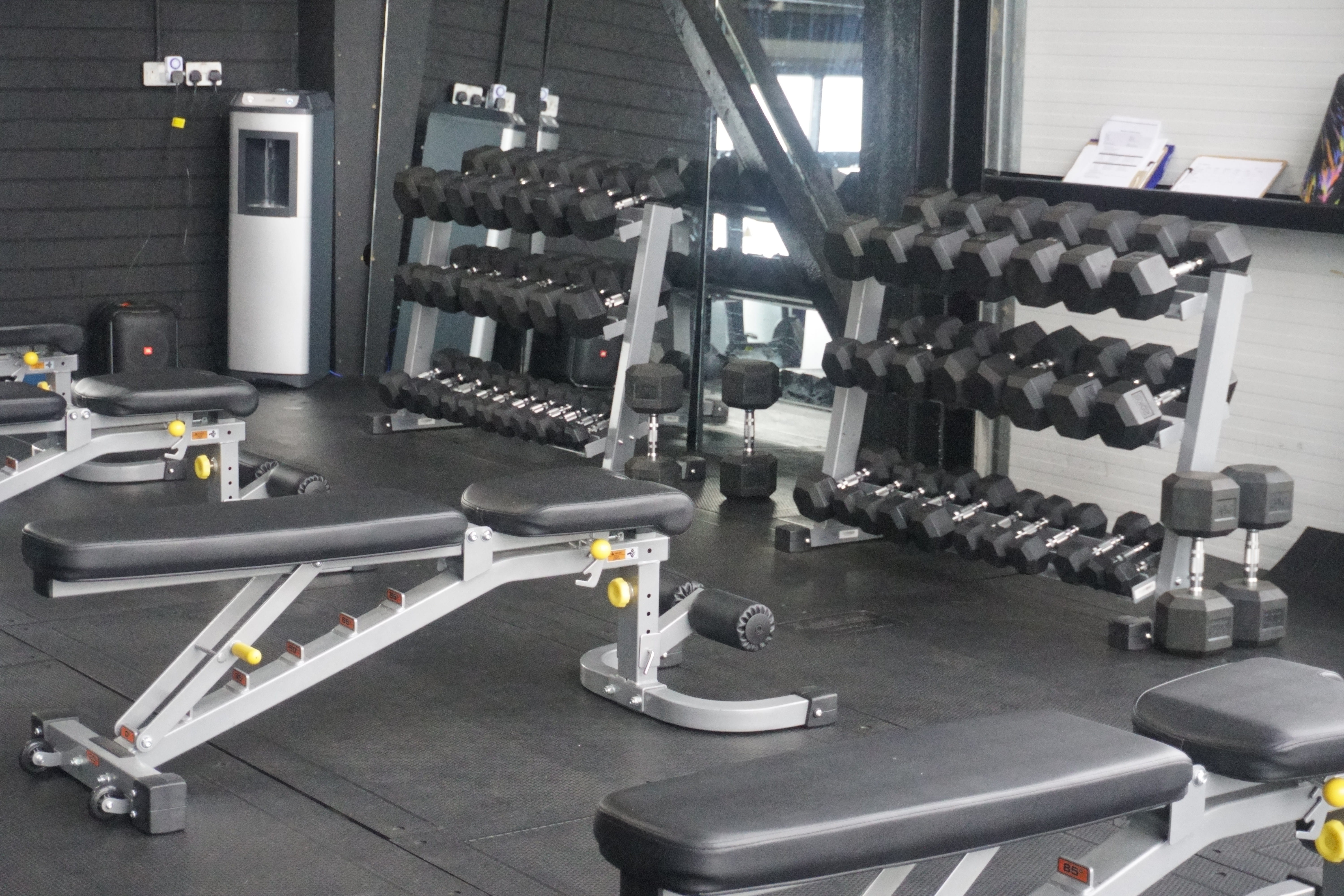 The modern fitness industry is often filled with misinformation and one-size-fits-all plans that focus on aesthetics over authentic health. Discover how our Clonmel gym is leading a change with personalised, science-based coaching and a supportive community dedicated to building genuine, lifelong well-being.