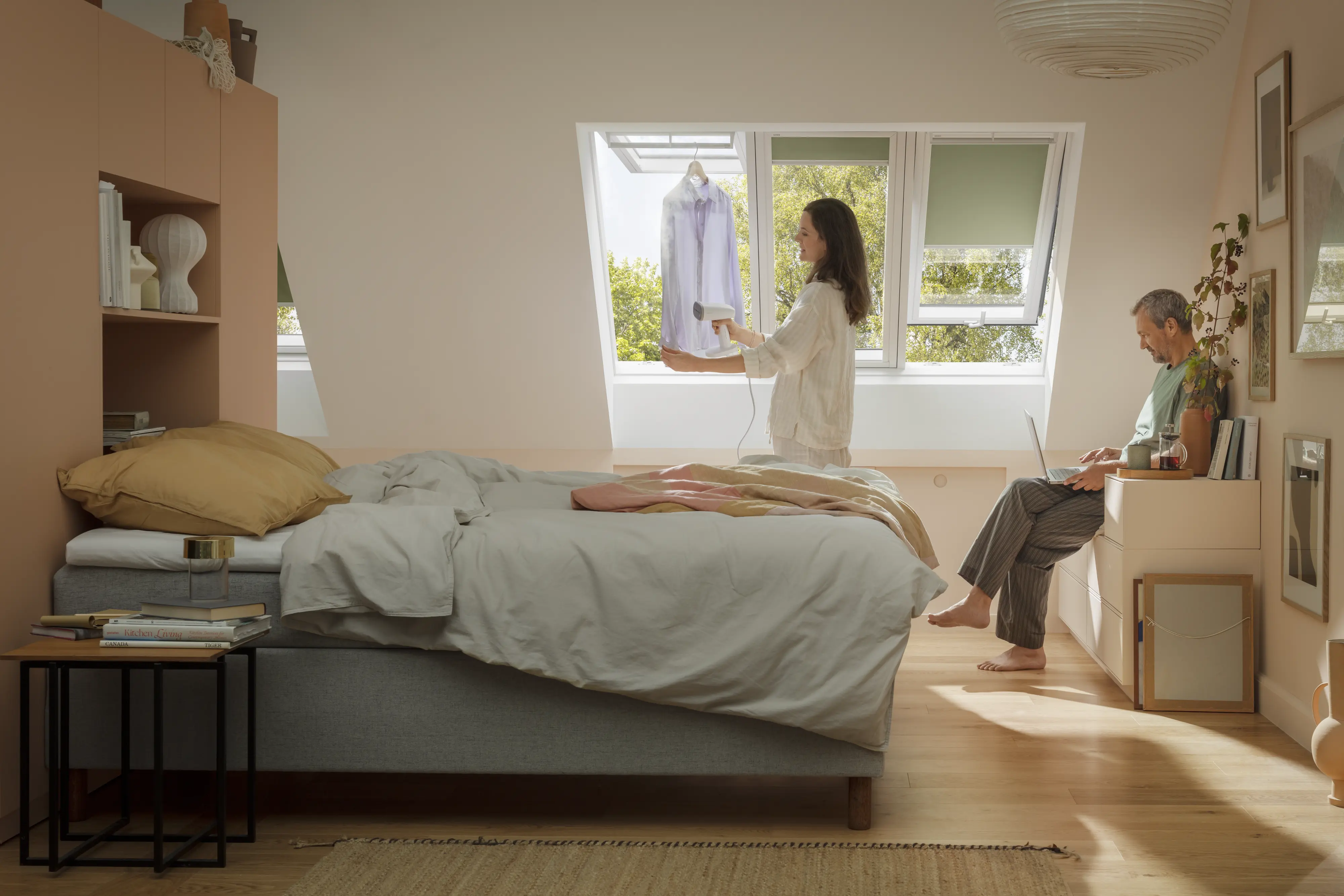 Verrière VELUX 2en1 posée sur une toiture en ardoise
