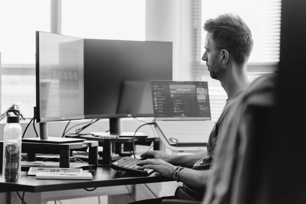 Blis Digital blog over structurele AI-adoptie voor softwarebedrijven