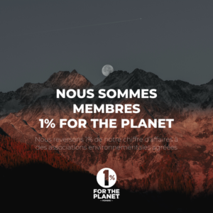 Image d'une montage de nuit avec le texte Nous sommes membres du 1% pour la planète. 