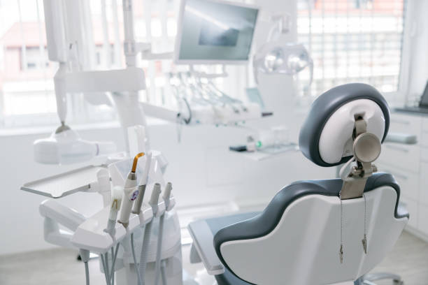 Dentist, Dental office reception, Dental