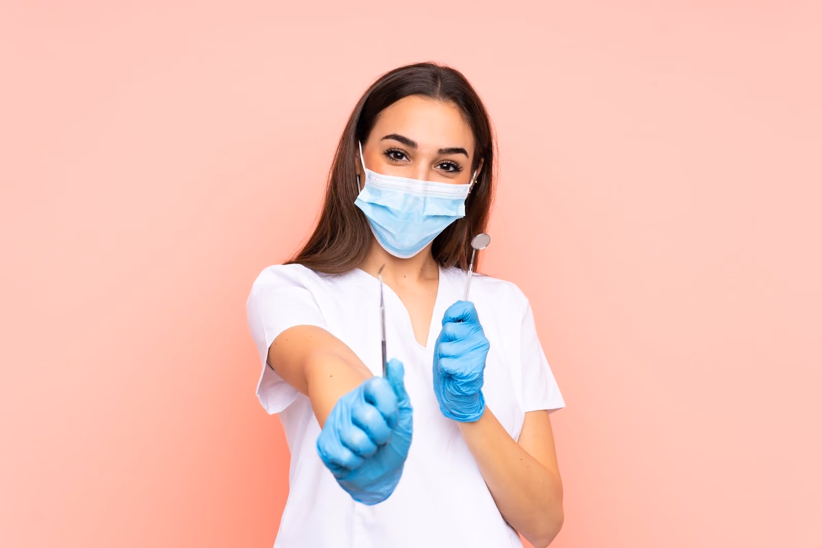 Perfecting Dental Assistant Skills: Chairside Assistance