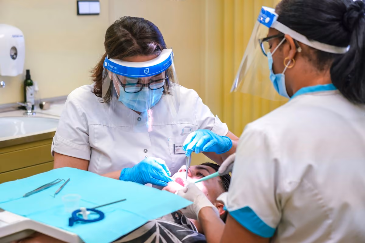 7 Hard Skills all Dental Assistants Need | Health Tech Academy