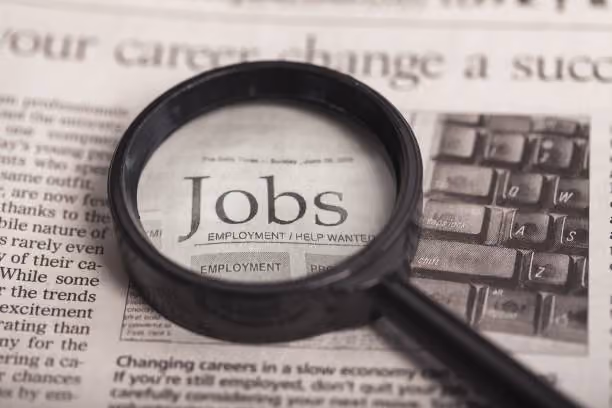 24,100+ Job Posting Stock Photos, Pictures & Royalty-Free Images - iStock | Hiring, Job search, Job board
