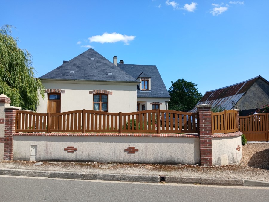 Pose d'une clôture à Bailleau l’Evêque