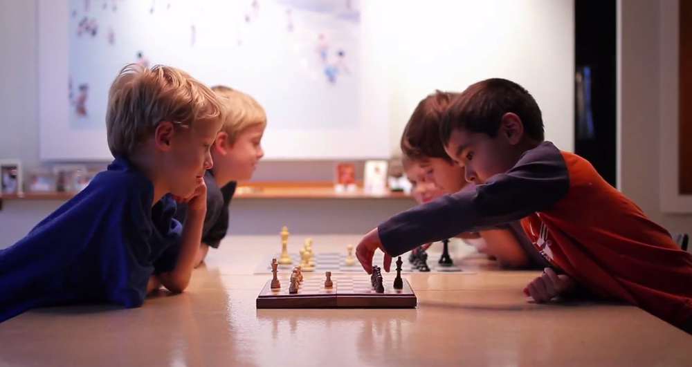 kids playing chess 