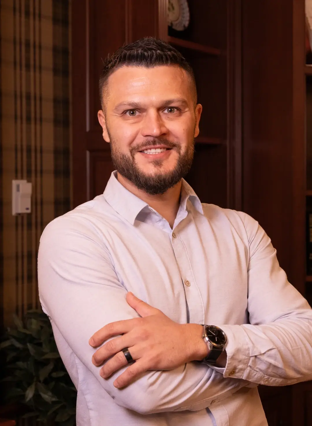 Andrew Denysov headshot