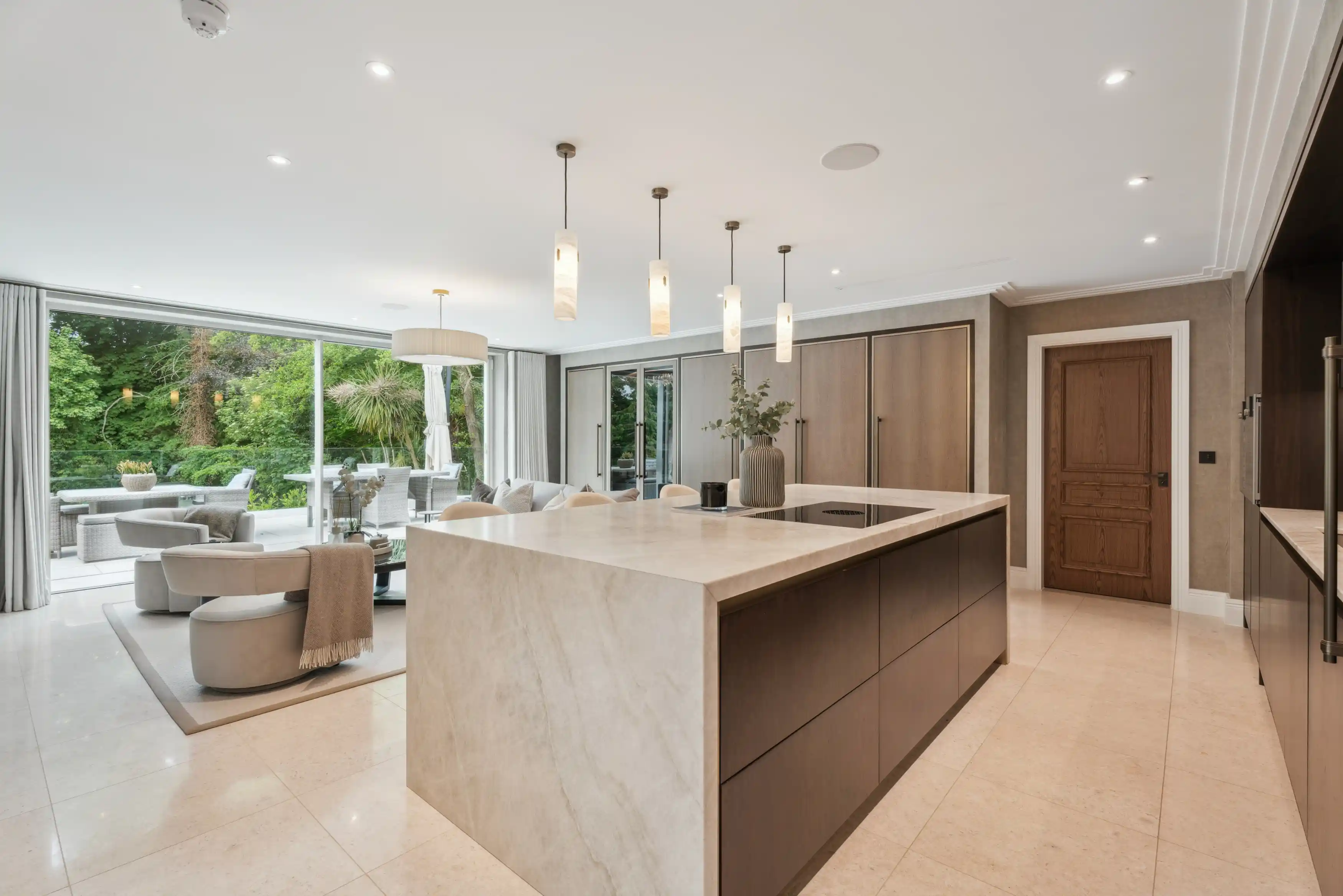 20 Hill Waye interior