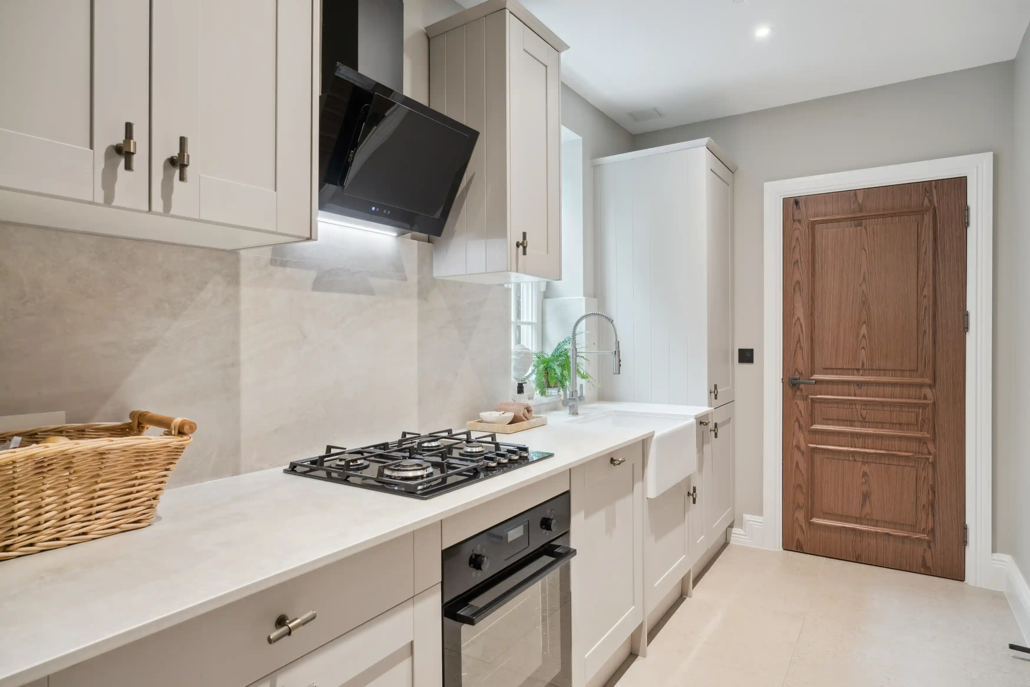 20 Hill Waye interior