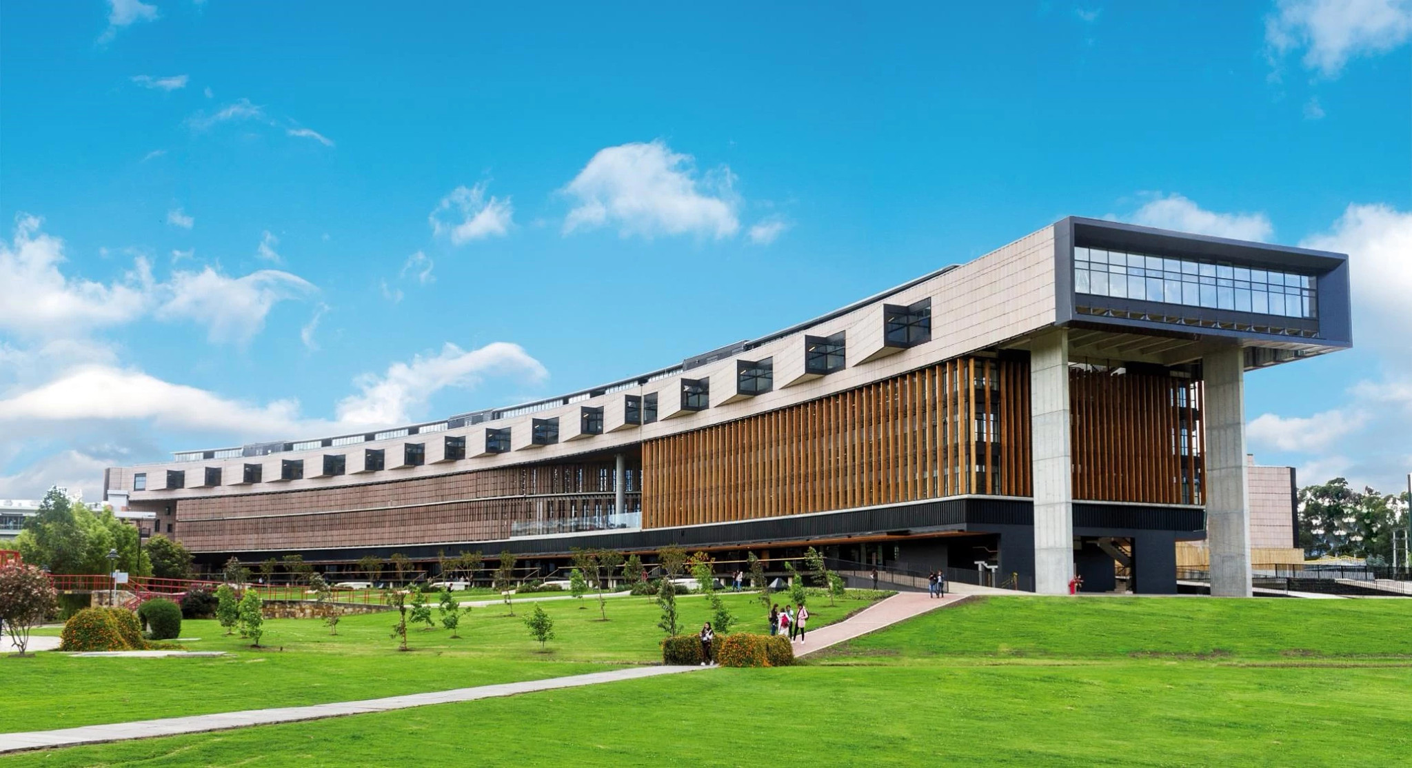 Edificio Ad Portas del campus de la Universidad de La Sabana en Chía