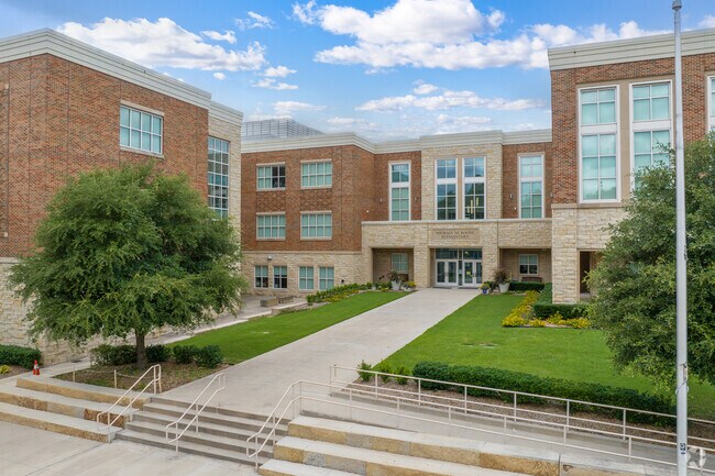 Highland Park School