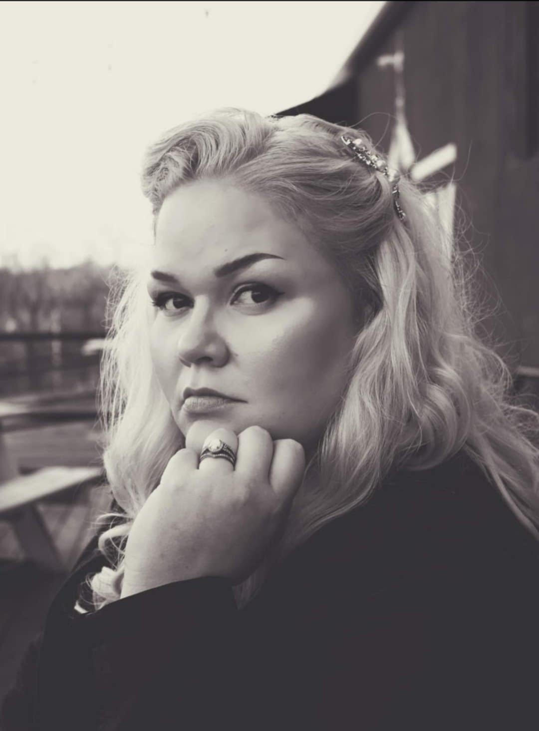 Portrait of Haley Farnham, Co-Founder and Systems Manager at Brand Vibe Talent Partners