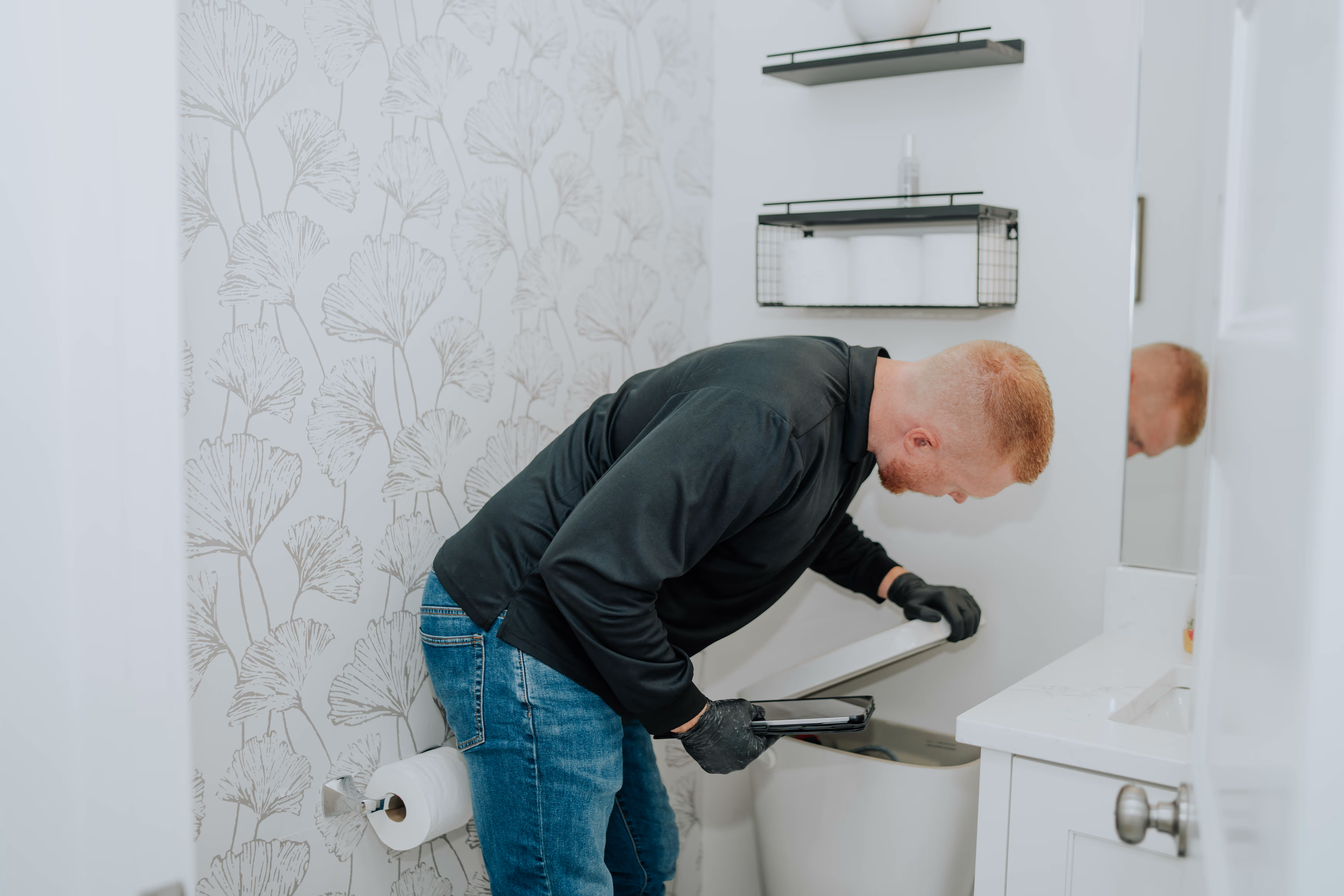 Bathroom mold inspection