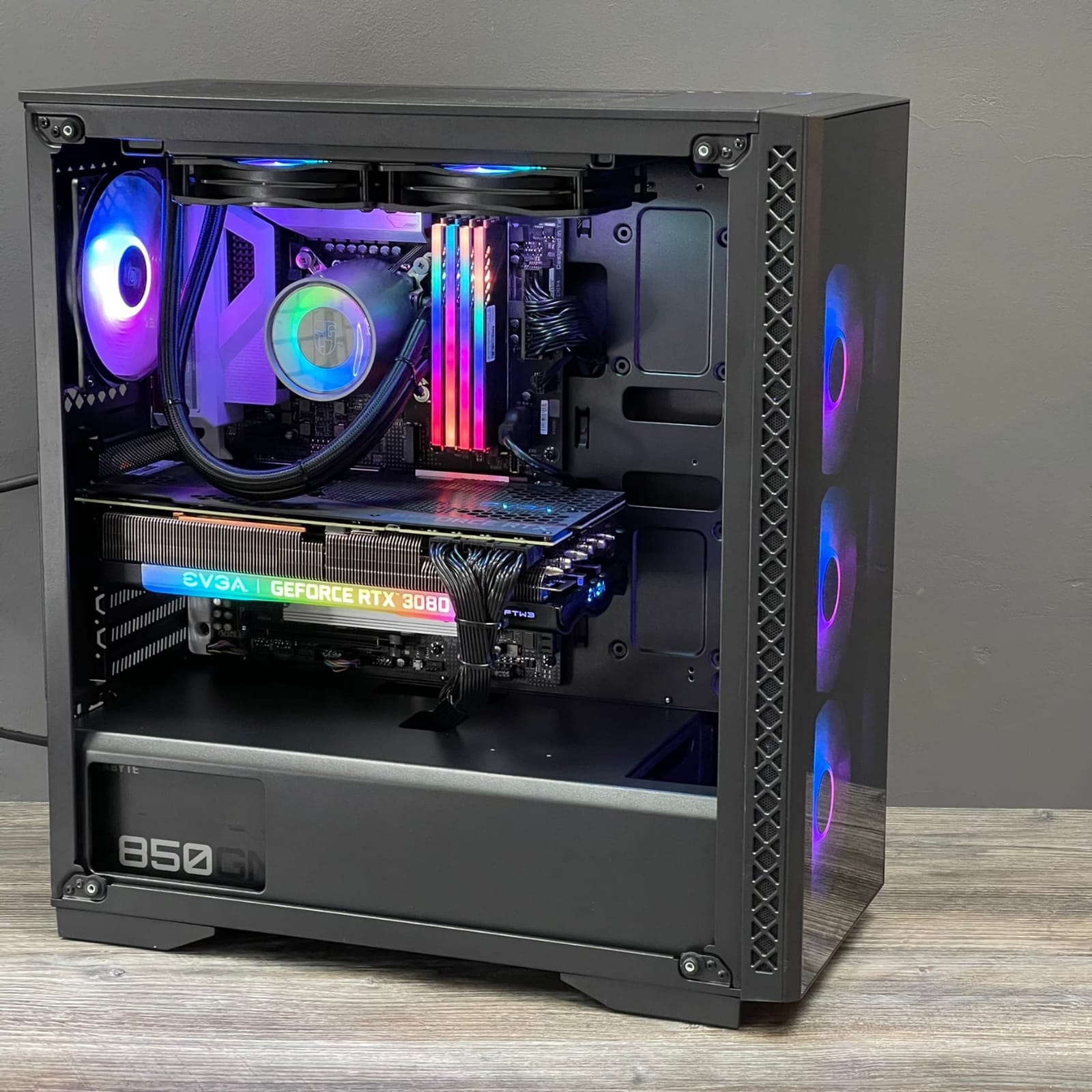 [interface] image of a computer showcasing educational software (for a edtech)