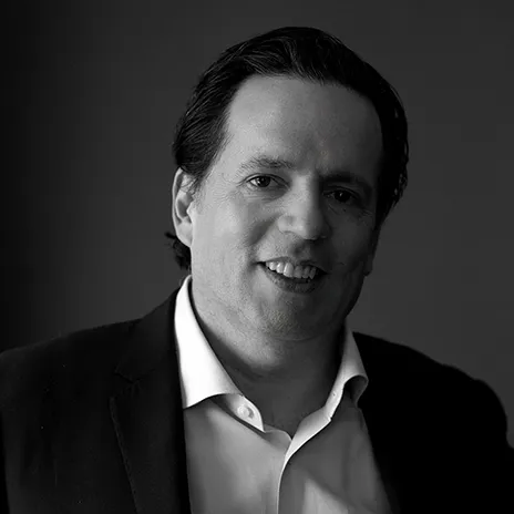 Igor DaCosta headshot