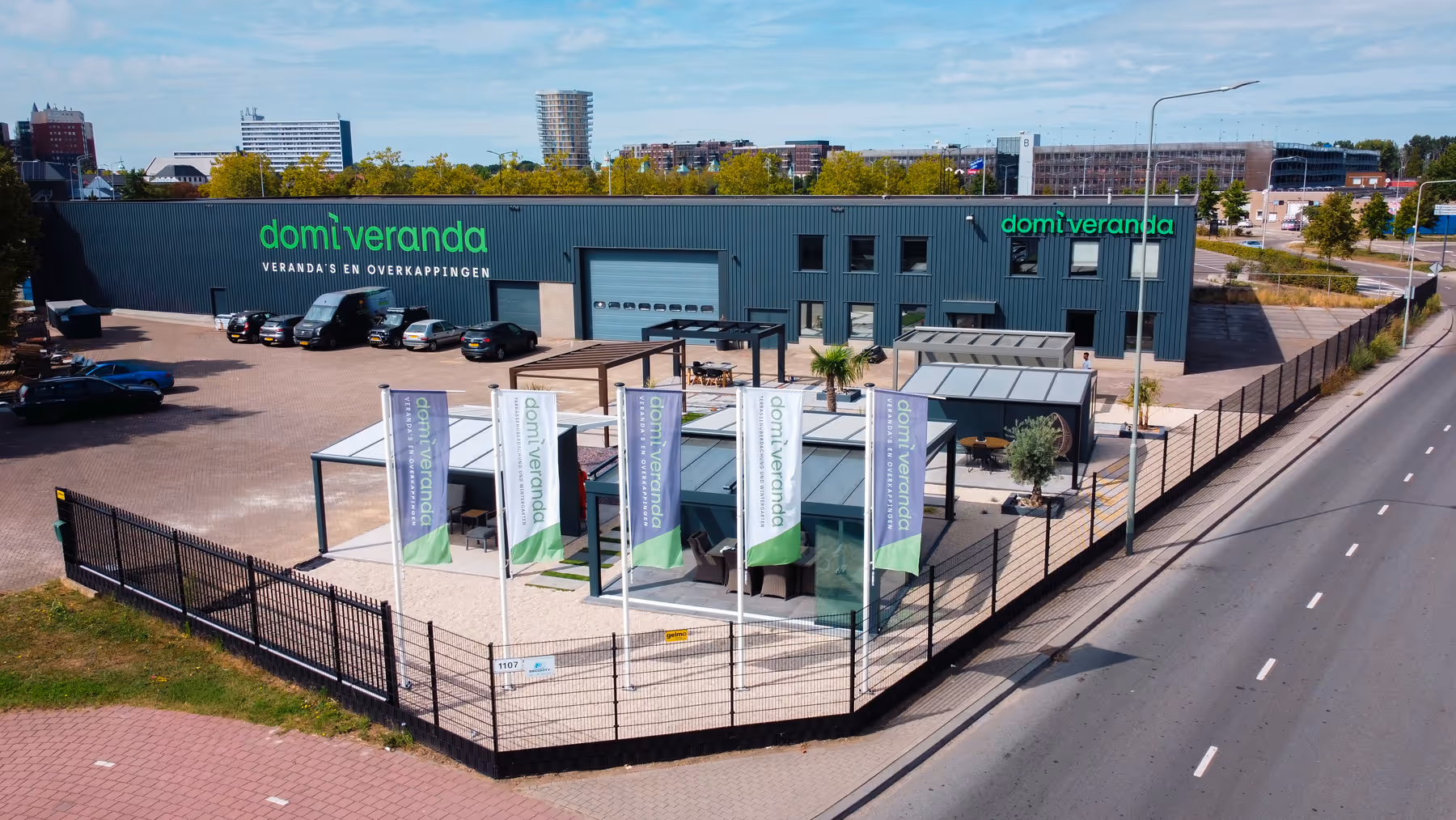 Domi Veranda showroom in Roermond en montagehal