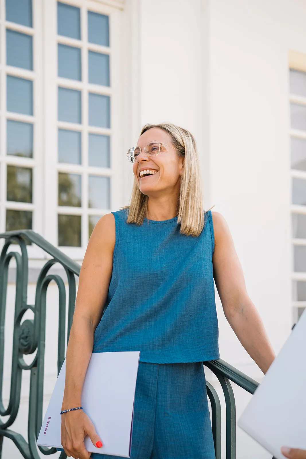 elmos employee smiling