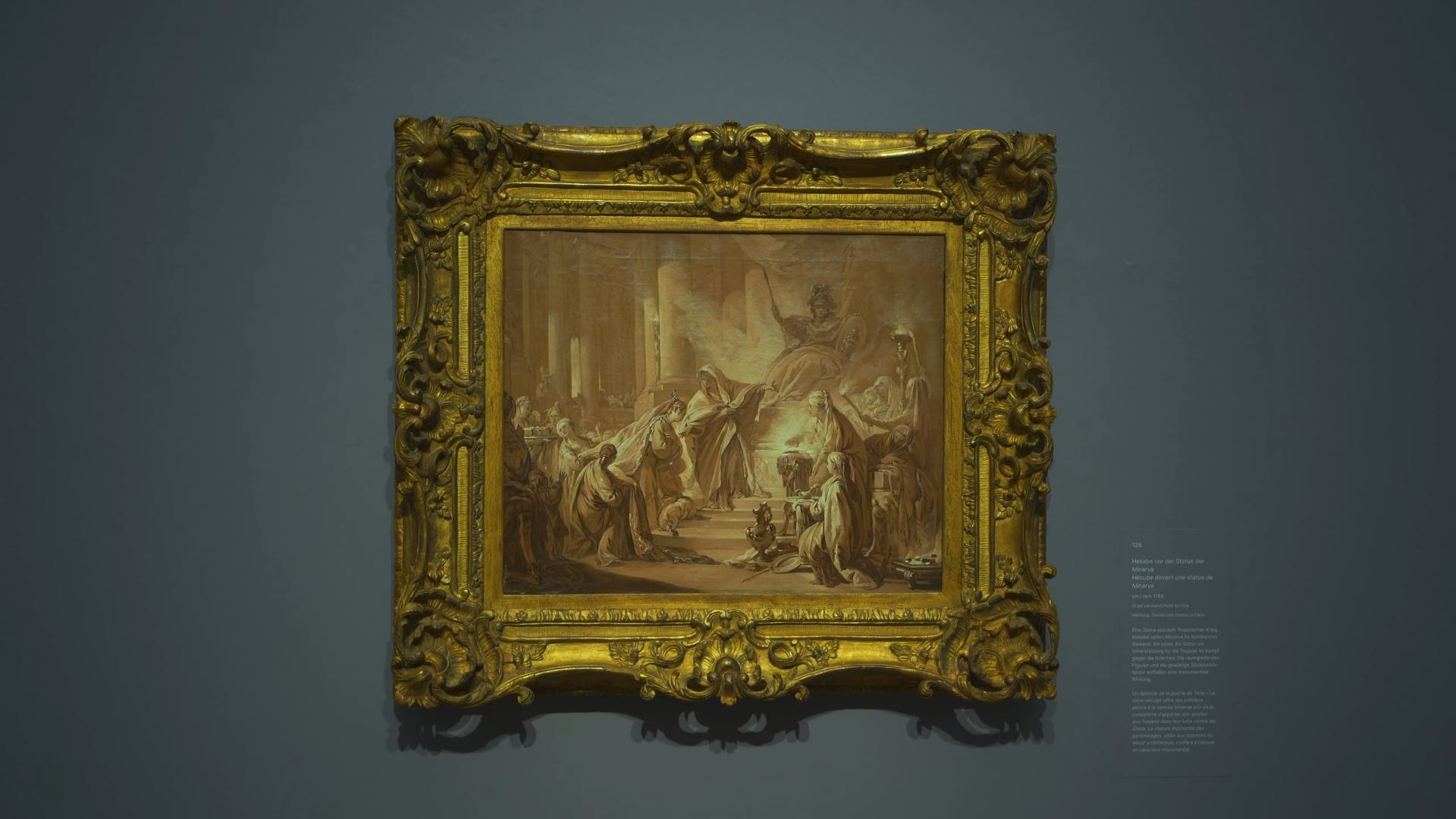 Monochromes Rokoko-Gemälde von François Boucher: Eine mythologische Szene in prunkvollem Goldrahmen, aus einer Ausstellung.