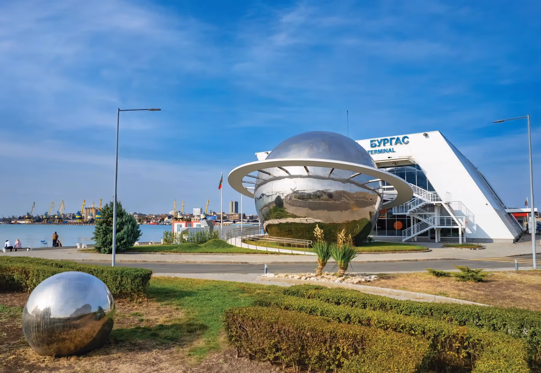 Професионален монтаж на мълниезащита в Бургас и областта