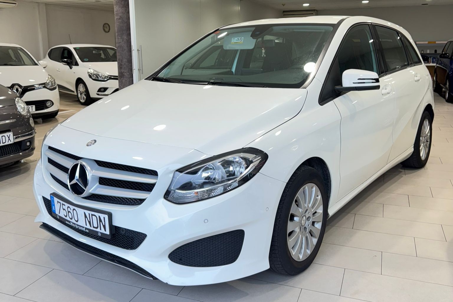 MERCEDES-BENZ Clase B 180 d