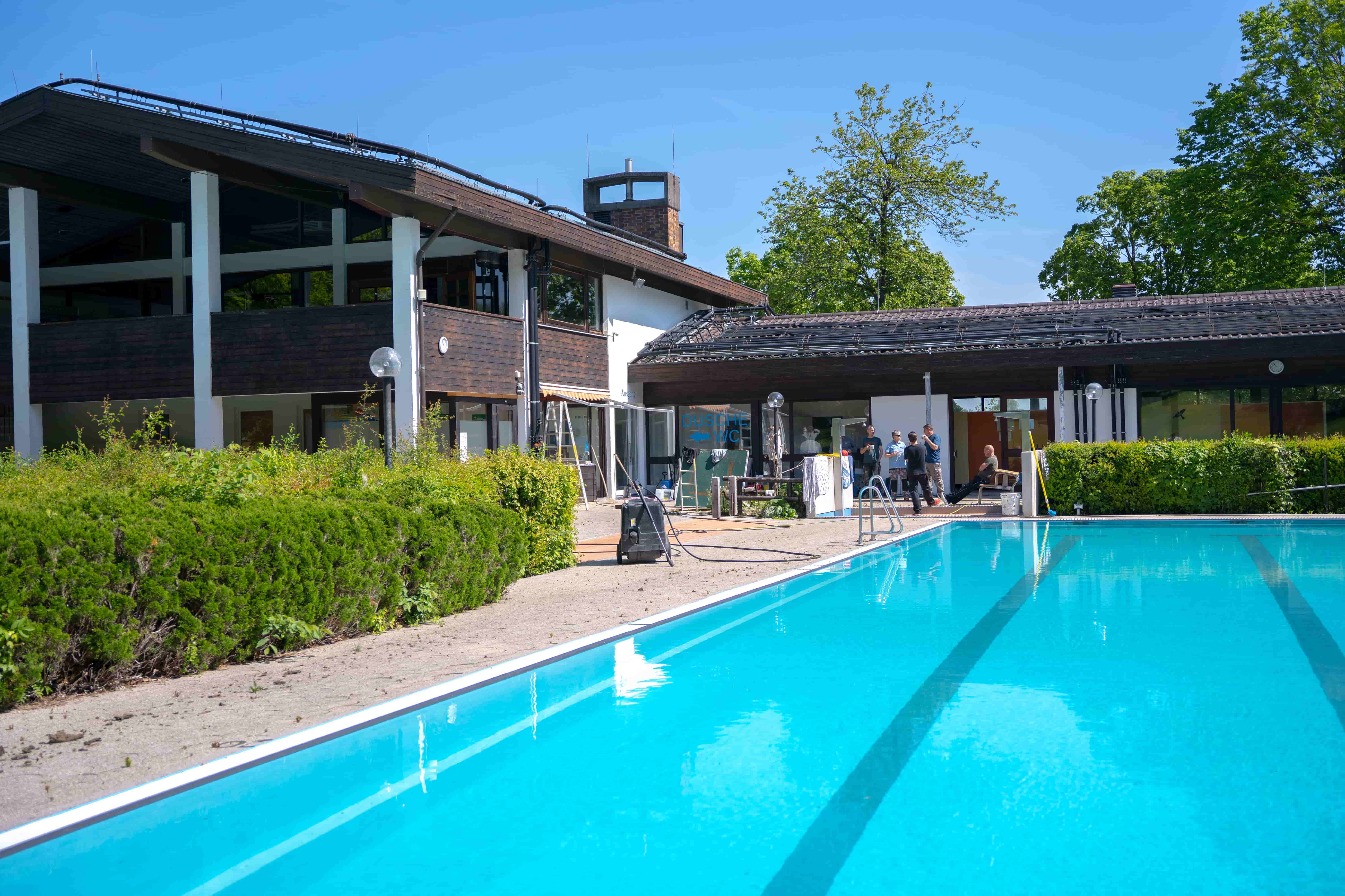 Erhöhung der Rutschfestigkeit im Freibad Ohlstadt