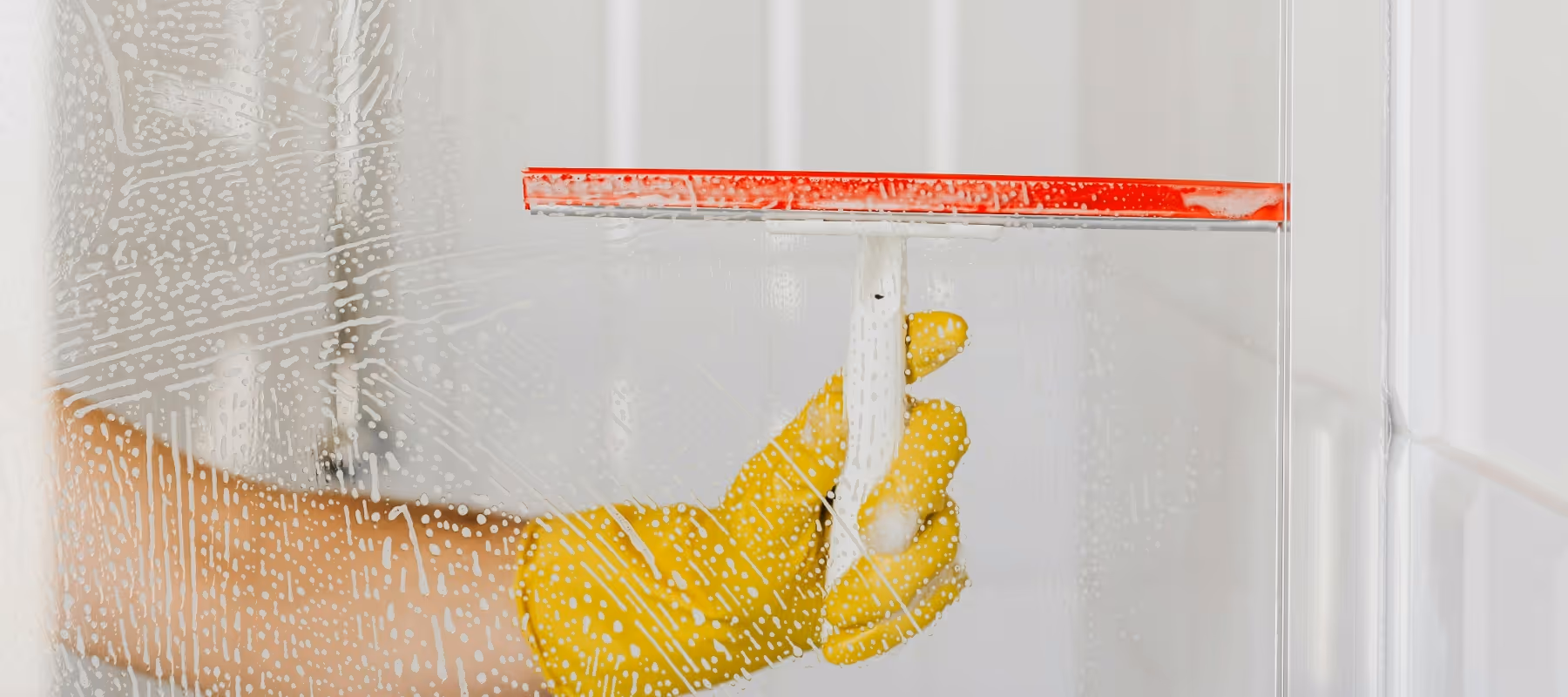 cleaner cleaning shower glass door
