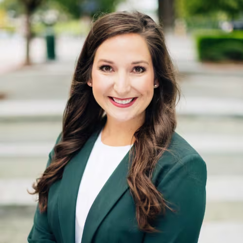 Brittany Mohr Headshot