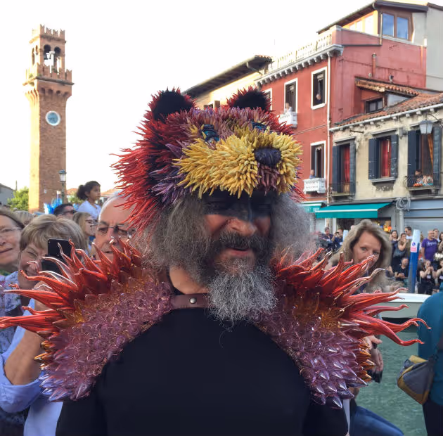 Murano otevírá brány skláren světu