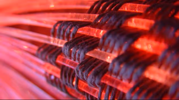 Inovace v textilu pro módu, scénografii i design