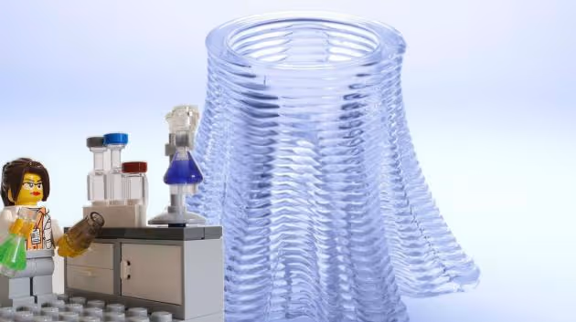 V Americe umí tisknout skleněné vázy. Čeká nás revoluce?