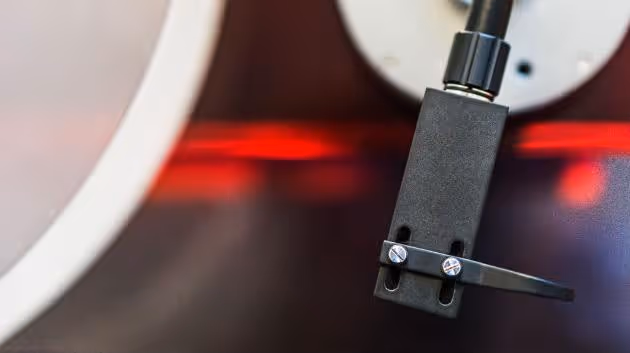 Odhalili útroby gramofonů. Nyní vystavují v galerii Kvalitář