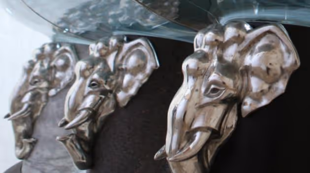 Sarkofág pro dánskou královnu hlídají sloni a jezevčíci