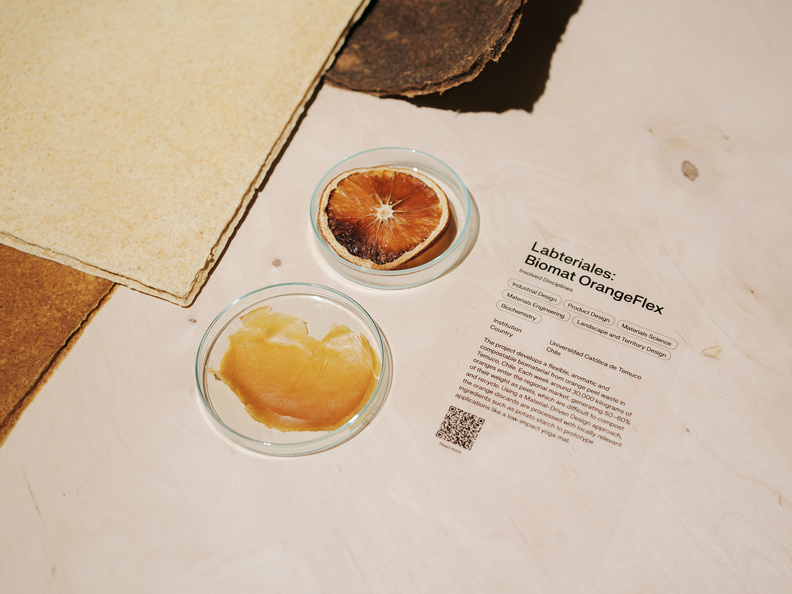 Collaborative & Conscious Material Design: Výstava a publikace