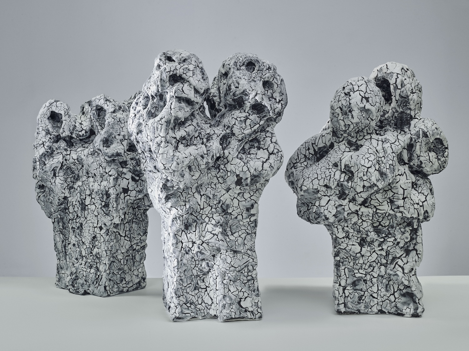 Mezi věčností a časností: Lada Semecká a Petr Lada vystavují na Sýpce Lemberk ve spolupráci s Galerií Kuzebauch