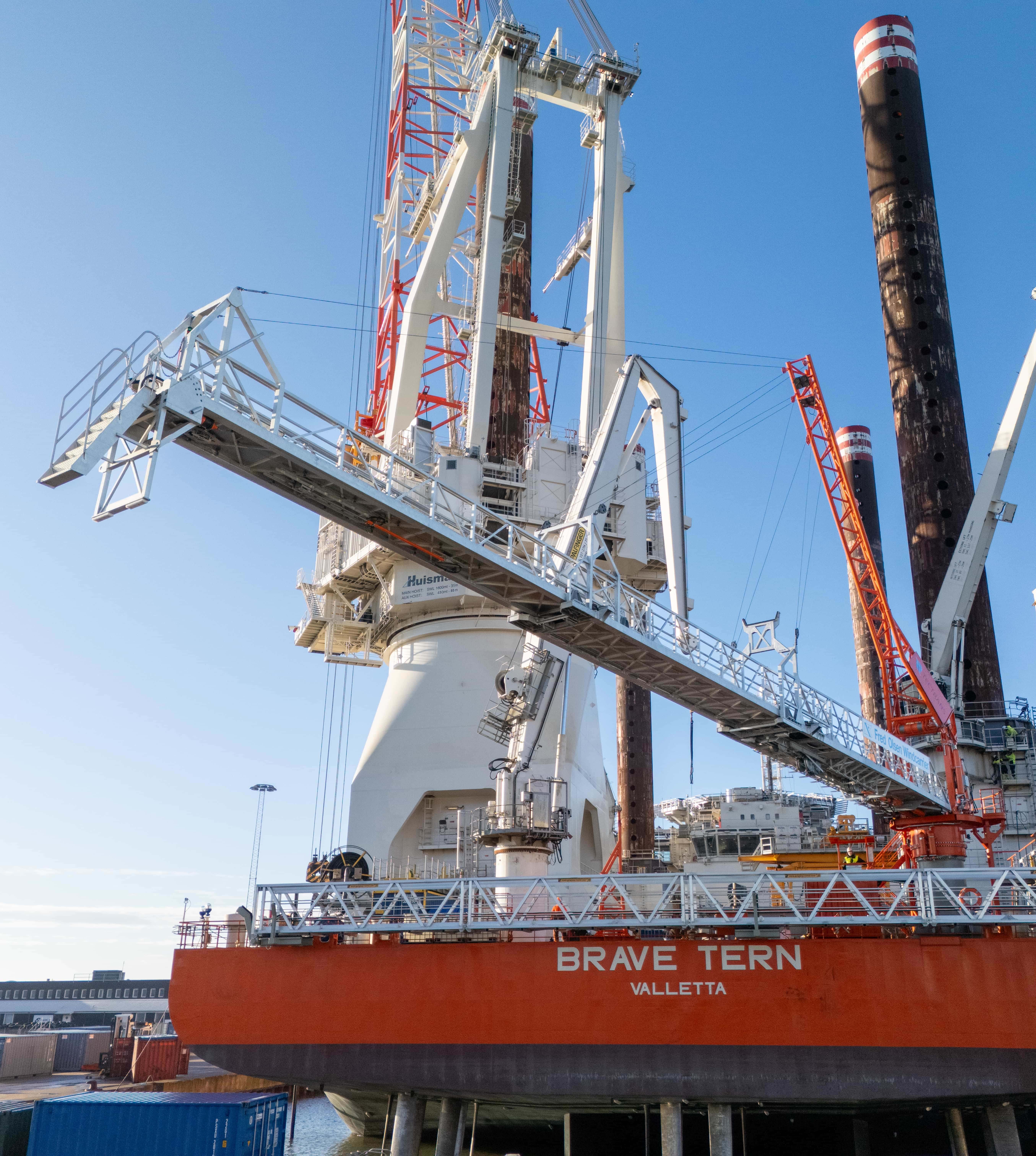 Type 3 certicied offshore gangway