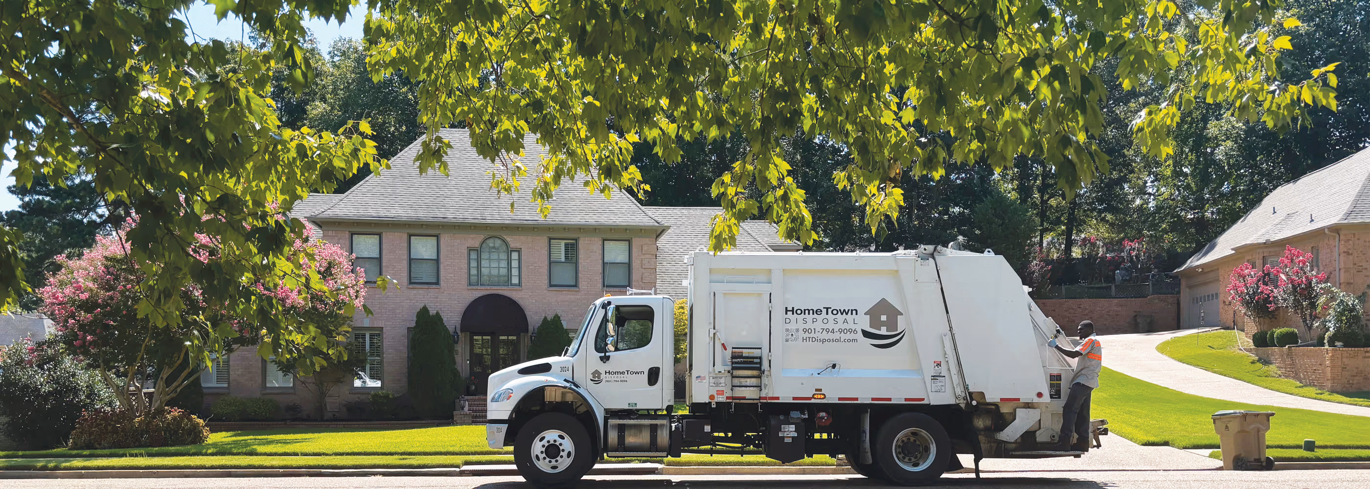 Home Town Disposal Hero Image Residential Truck