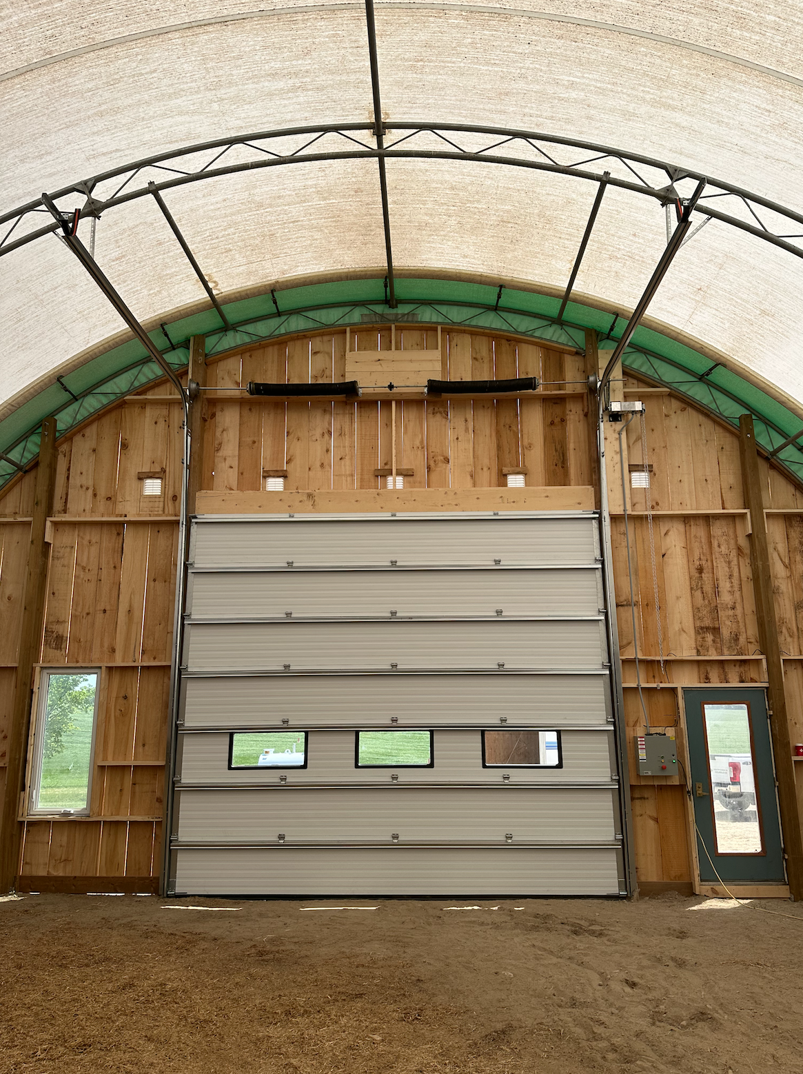 GDI JDMG Farm Overhead Door