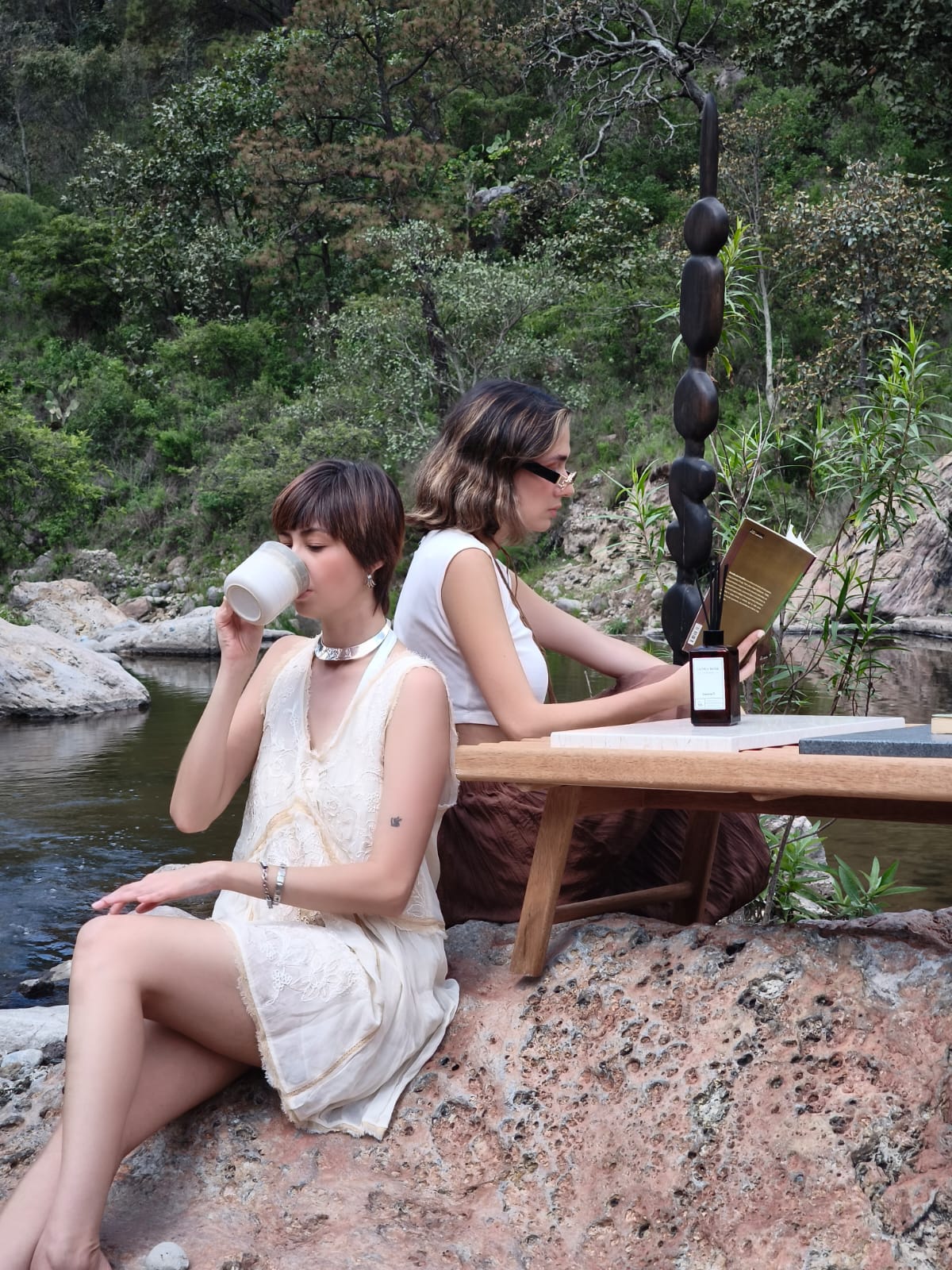 tattoo artist workstation