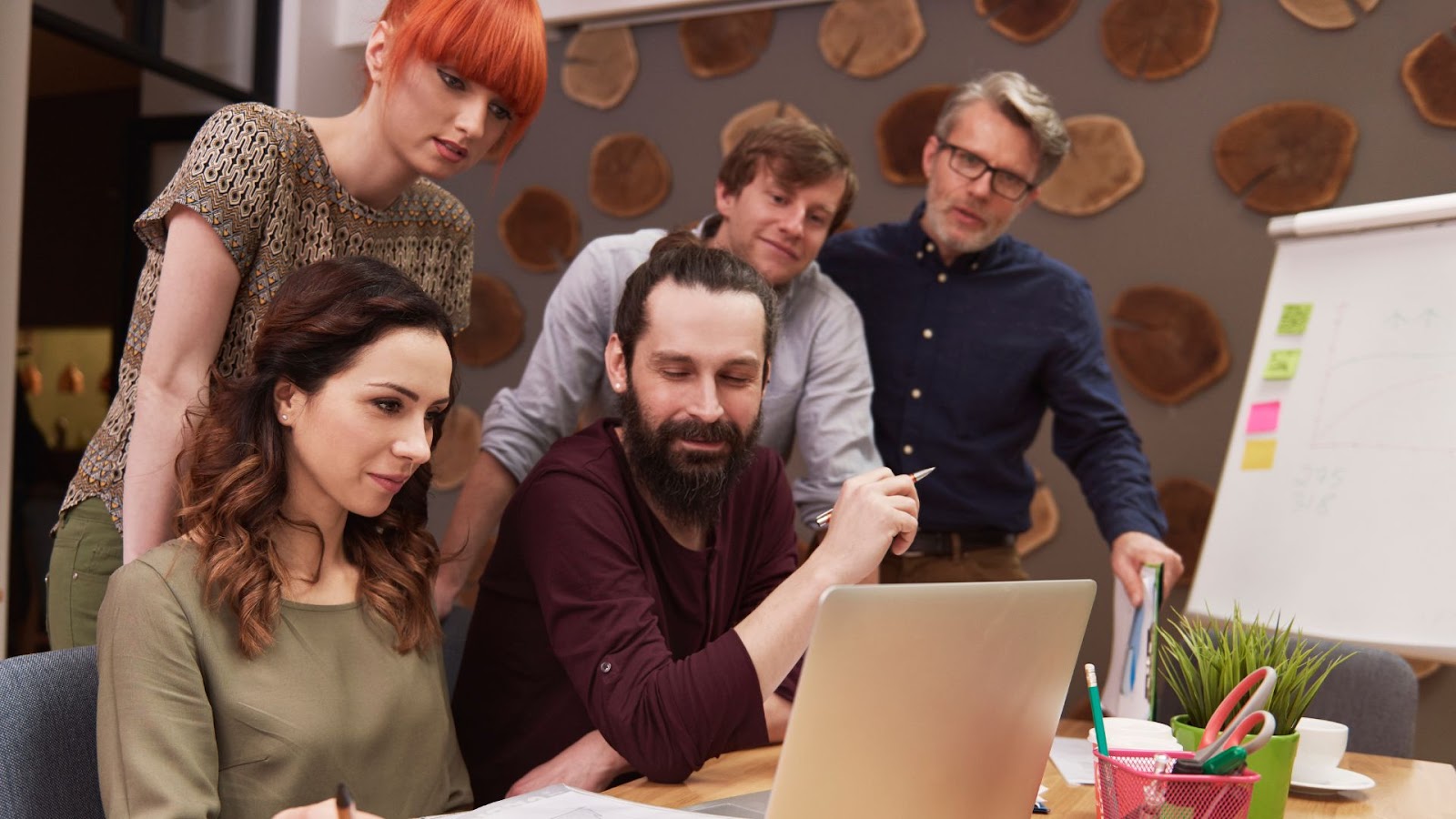 How Organisations Can Develop Leadership Skills at Scale Using Corpoladder?