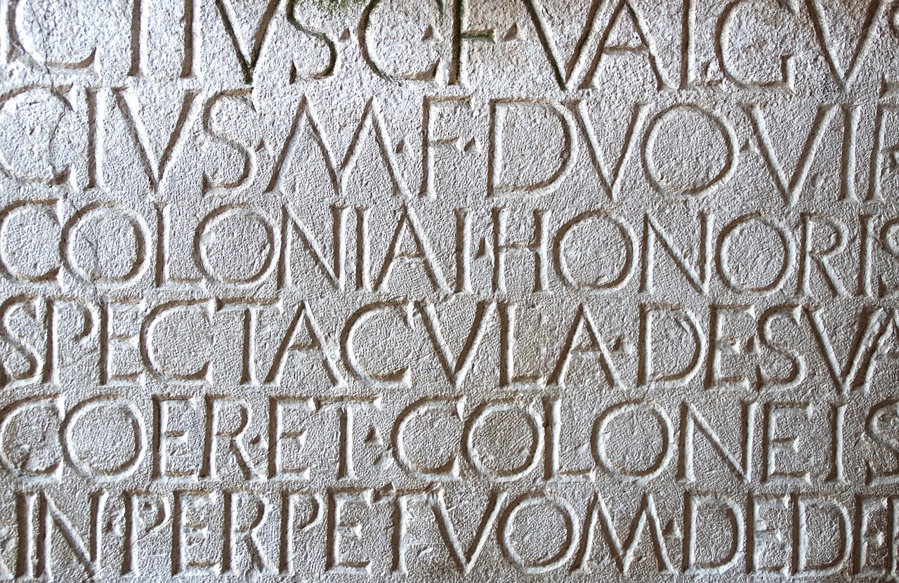 Latin writing on a wall