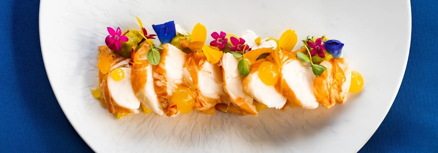 La Toubana Hôtel & Spa propose un chef en villa ou suite, cuisine créole et service 5 étoiles aux Caraïbes.