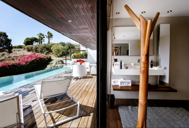 Vue d’ensemble de la villa Idika à La Toubana Hôtel & Spa, location de luxe avec piscine en Guadeloupe.
