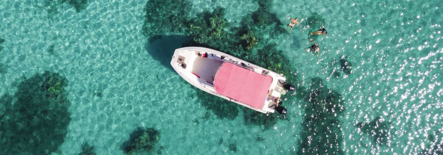 La Toubana Hôtel & Spa organise une escapade inoubliable dans le Grand Cul-de-Sac Marin, entre lagon turquoise et bien-être aux Caraïbes.