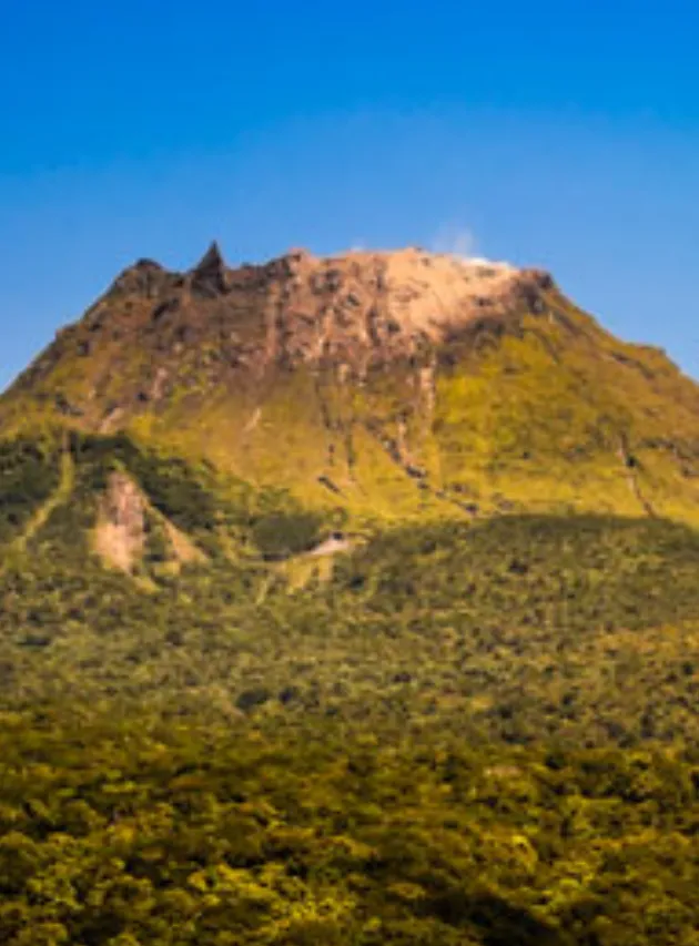 A day at the La Soufrière volcano