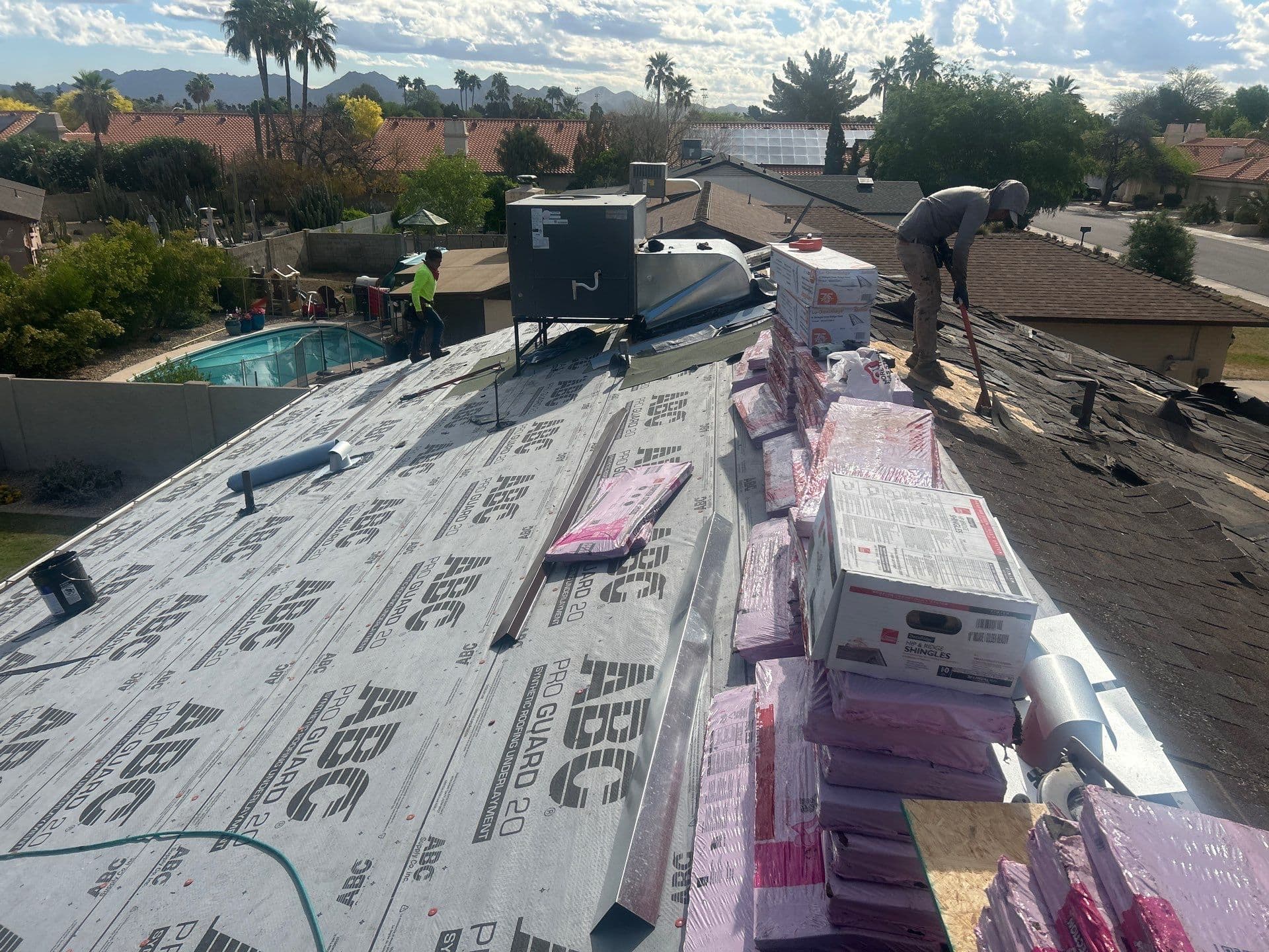 Best Shingle Brands for Phoenix Heat: What to Look For in 2026