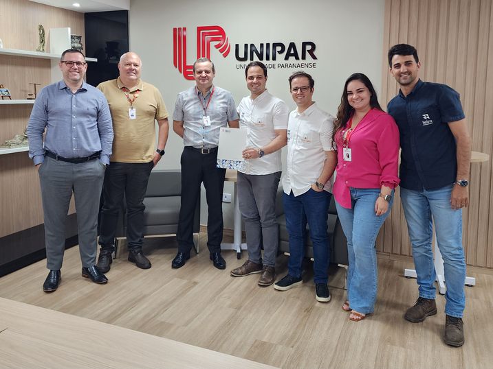 Unipar assina contrato com a Tetra Pré Fabricados para construção do novo Centro de Especialidades Médicas