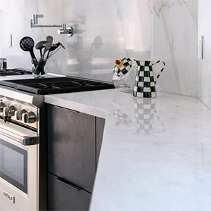 Calacatta White Marble in Modern Kitchen.
